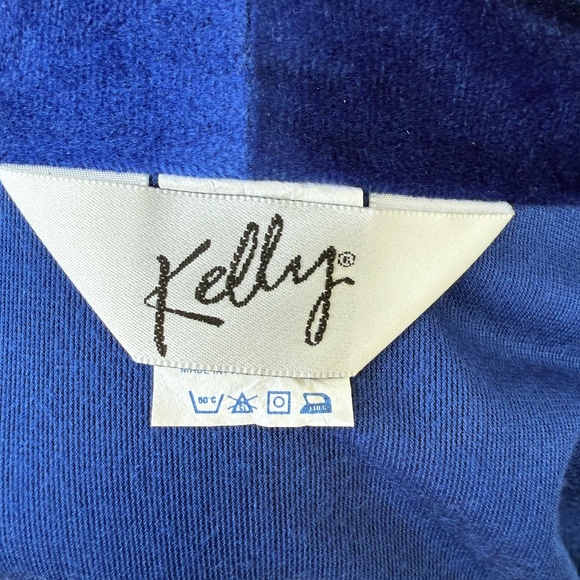 Vintage royal blue velvet/velour wrap robe—so luxe & cozy 💙 - Picture 7 of 7